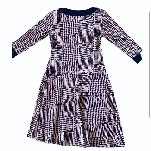 NWT BCBG MaxAzria Dress Size M - Picture 2 of 3